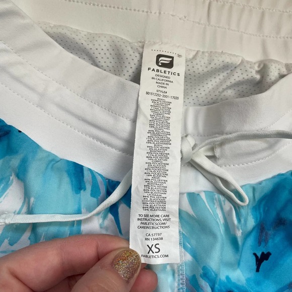 Fabletics Athletic Shorts Blue Floral Print Size XS - Picture 3 of 4